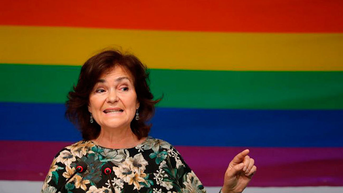 Calvo dice que mientras "otros se apuntan por la foto", los socialistas están con los LGTBI "los 365 días"