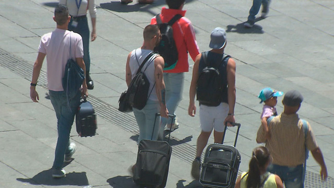 El Orgullo en Madrid atrae a menos turistas que en 2017 pero gastarán más