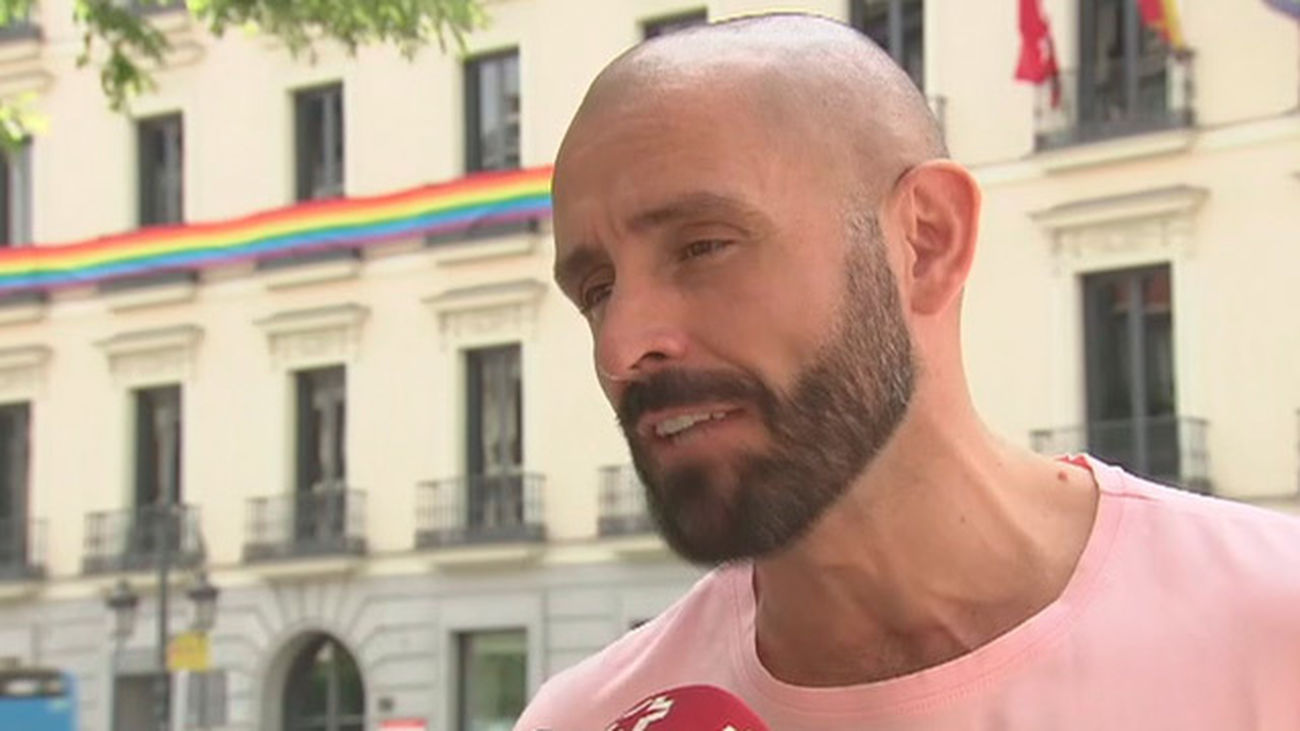 El consejero de Cultura lamenta el veto a Garrido y recuerda que "en la lucha" tienen que ir "todos de la mano"