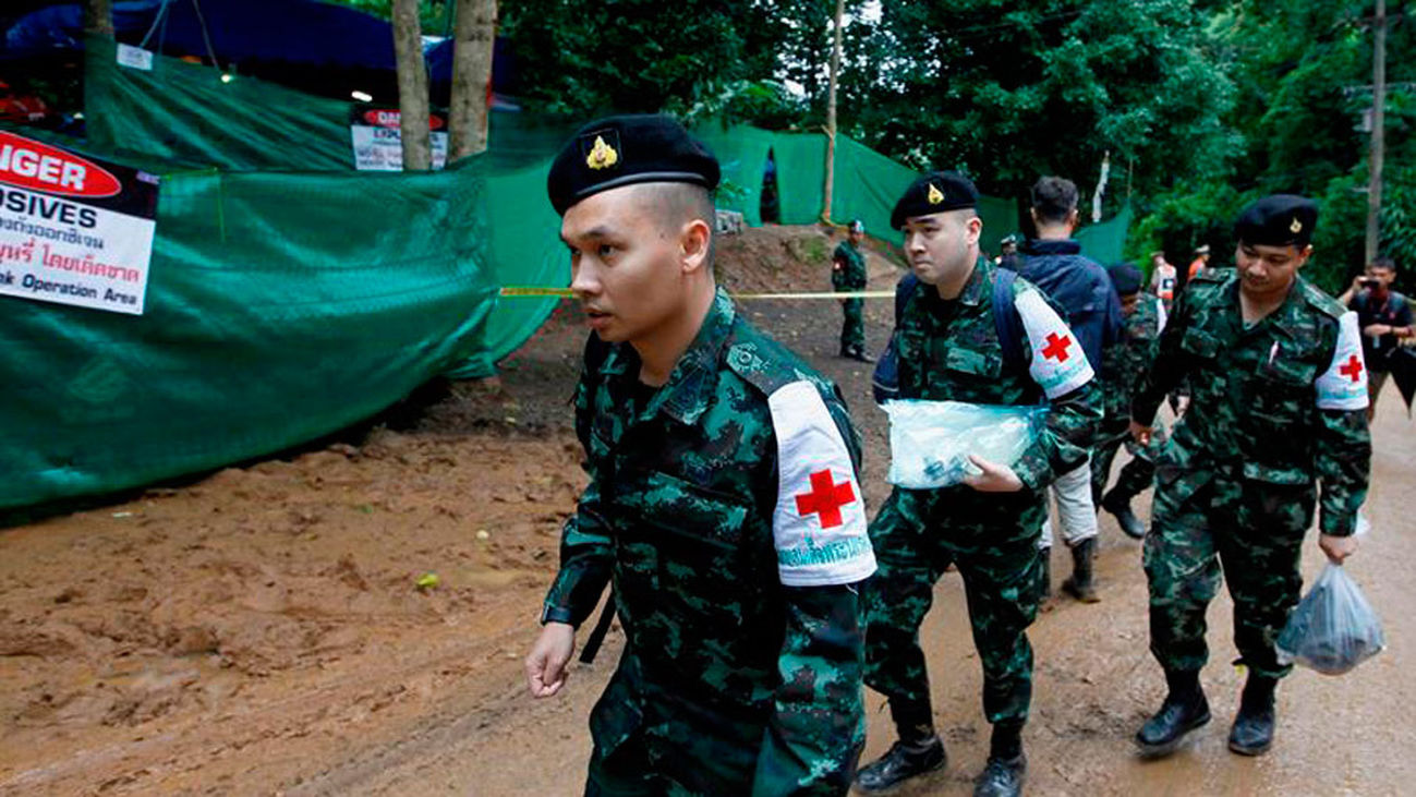 Comienzan las tareas de rescate de los niños atrapados en Tailandia