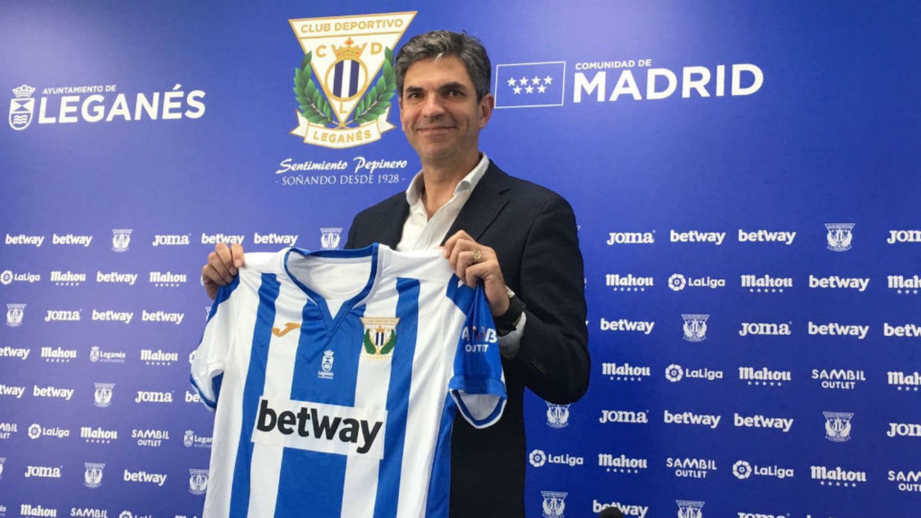 Pellegrino: "La historia no juega, no compite"