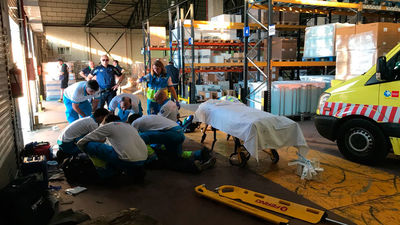 Herido muy grave un trabajador al caer desde 10 metros en Villaverde