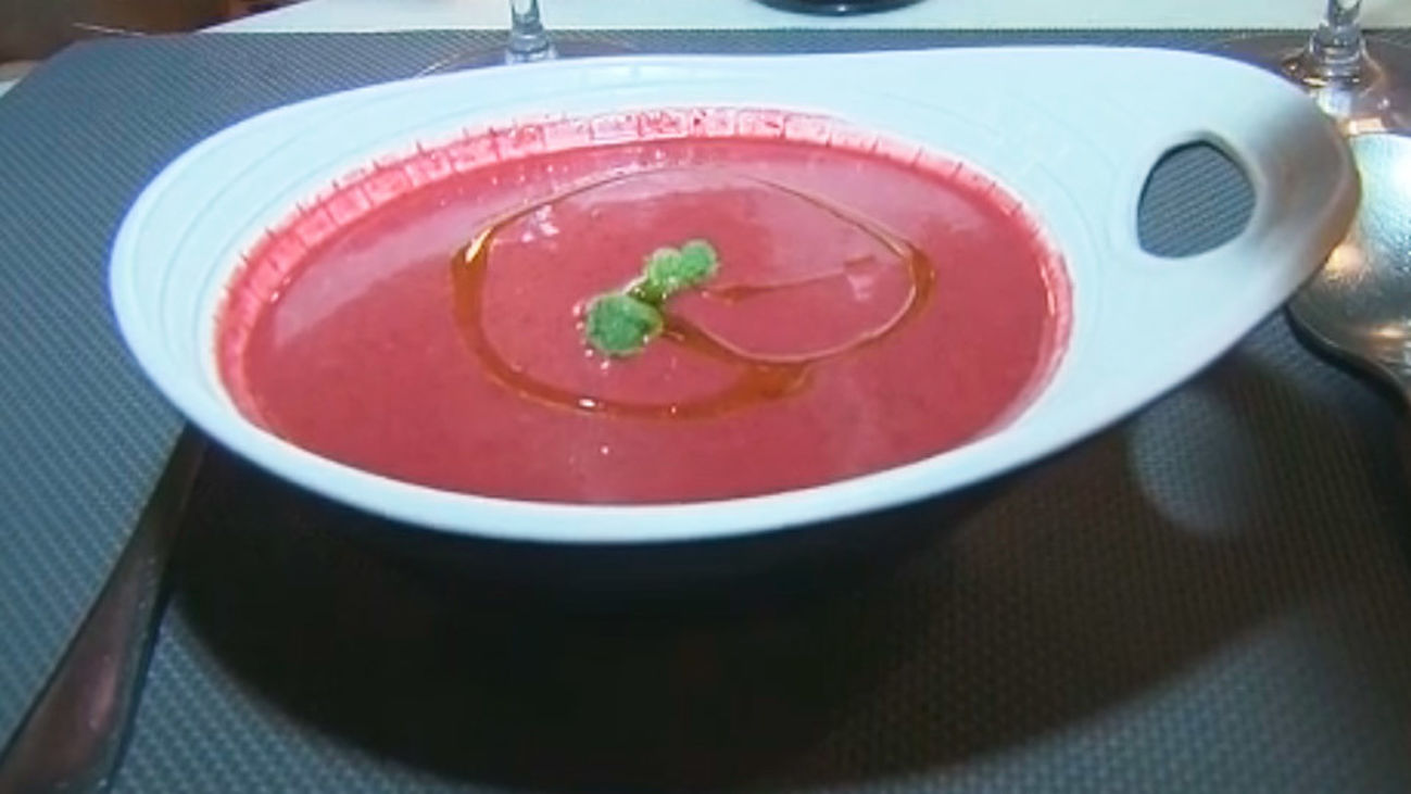 Gazpacho de cerezas, un menú fresquito para verano