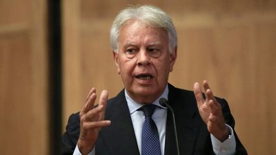 González, primer expresidente que abre al público sus archivos y documentos
