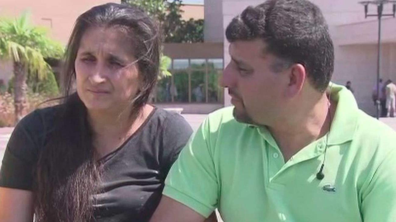 El padrastro del joven asesinado en San Sebastián señala a los porteros de la discoteca donde trabajaba