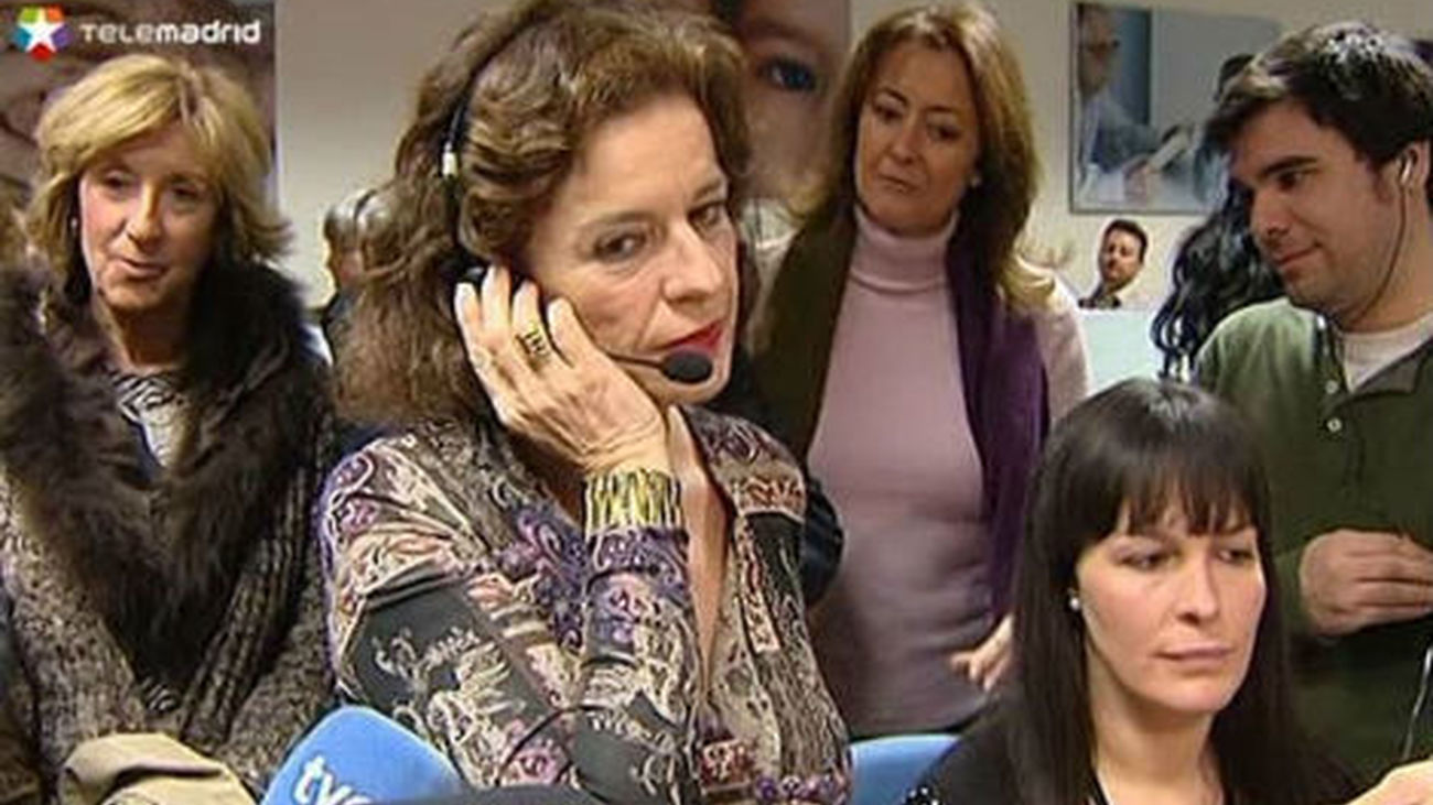 Ana Botella se compromete a que "ningún mayor se quedará sin teleasistencia por no poder pagarla"