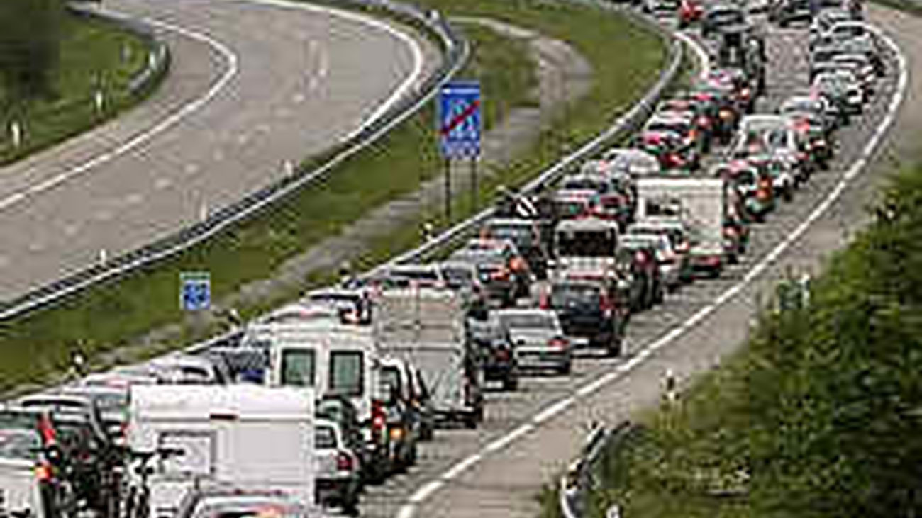 Comienza el éxodo y regreso de agosto por carretera, 5,6 millones de viajes