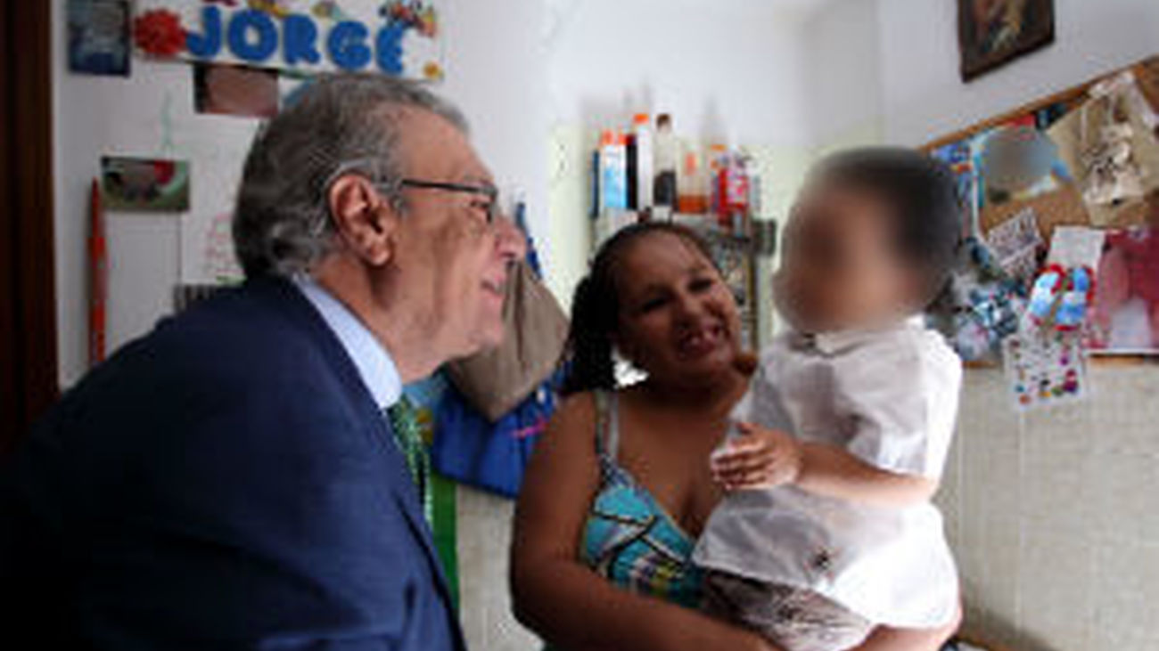 La Comunidad atendió a 700 madres embarazadas sin recursos y a sus hijos en centros maternales de la región