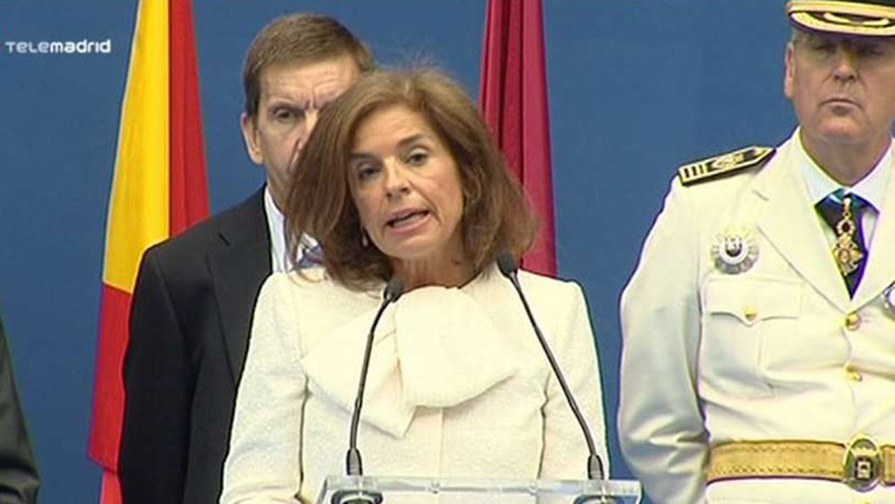 Entrega de premios en el día del Patron de la policía