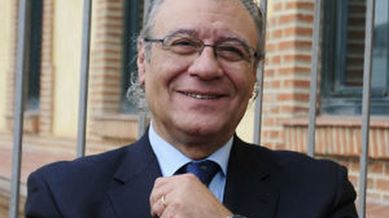 Entrevista al consejero de Asuntos Sociales, Jesús Fermosel, sobre la Cañada Real