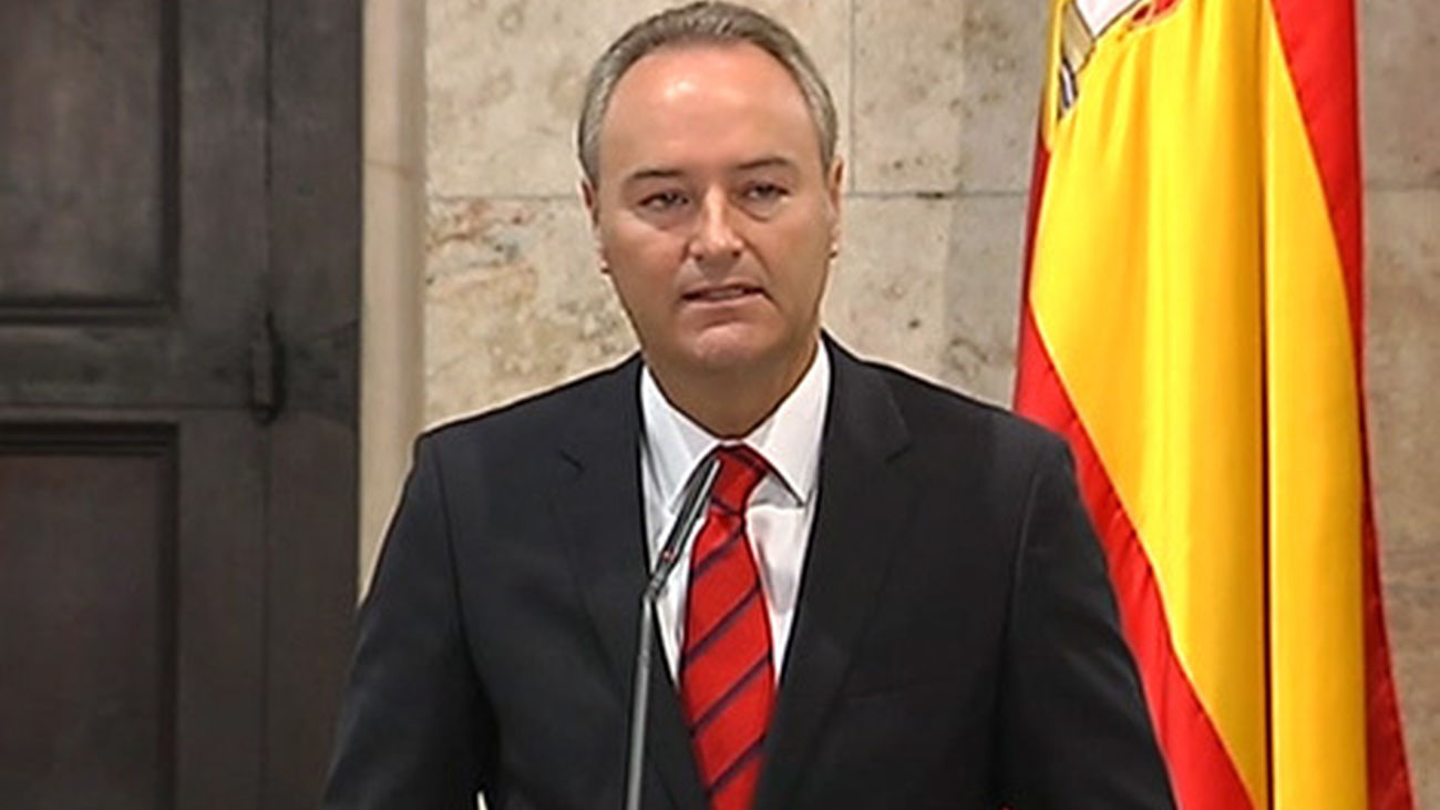 Fabra anuncia un cierre de RTVV "innegociable y cuanto antes" que desata críticas sociales