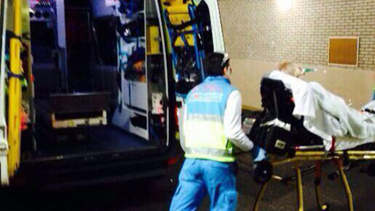 Fallece en la A-4 un camionero de 52 años tras sufrir un infarto y chocar con la mediana