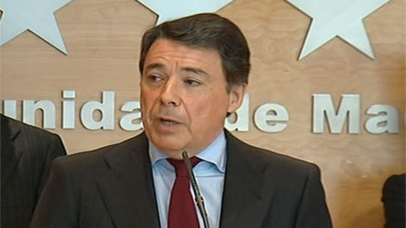 González ve una "magnífica noticia" la subida el rating de la Comunidad notificado por S&P