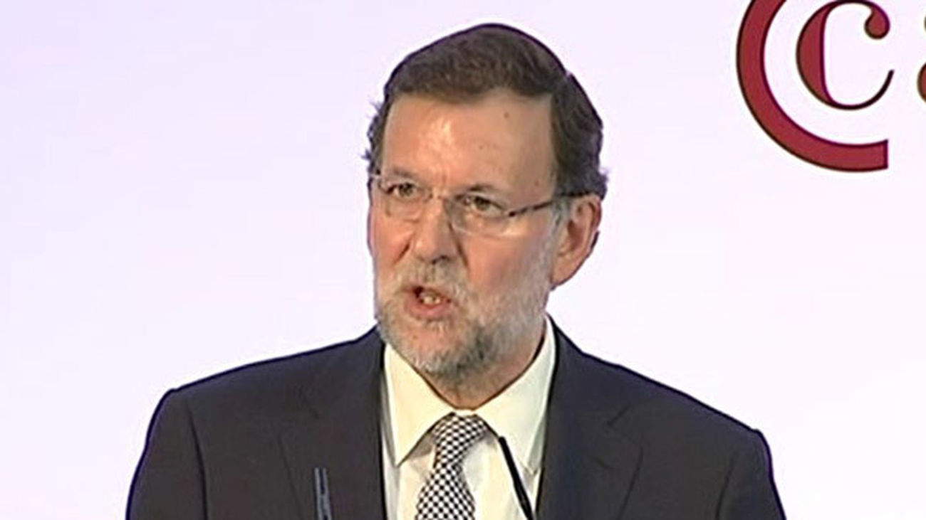Rajoy dice que las reformas impedirán otra crisis igual por malo que sea un Gobierno