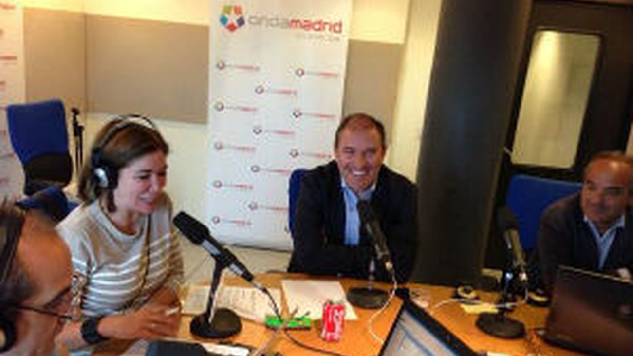 Tertulia con los alcaldes Pedro Rollán (Torrejón), José Mª Fraile (Parla) y Mª José Martínez de la Fuente (Aranjuez)