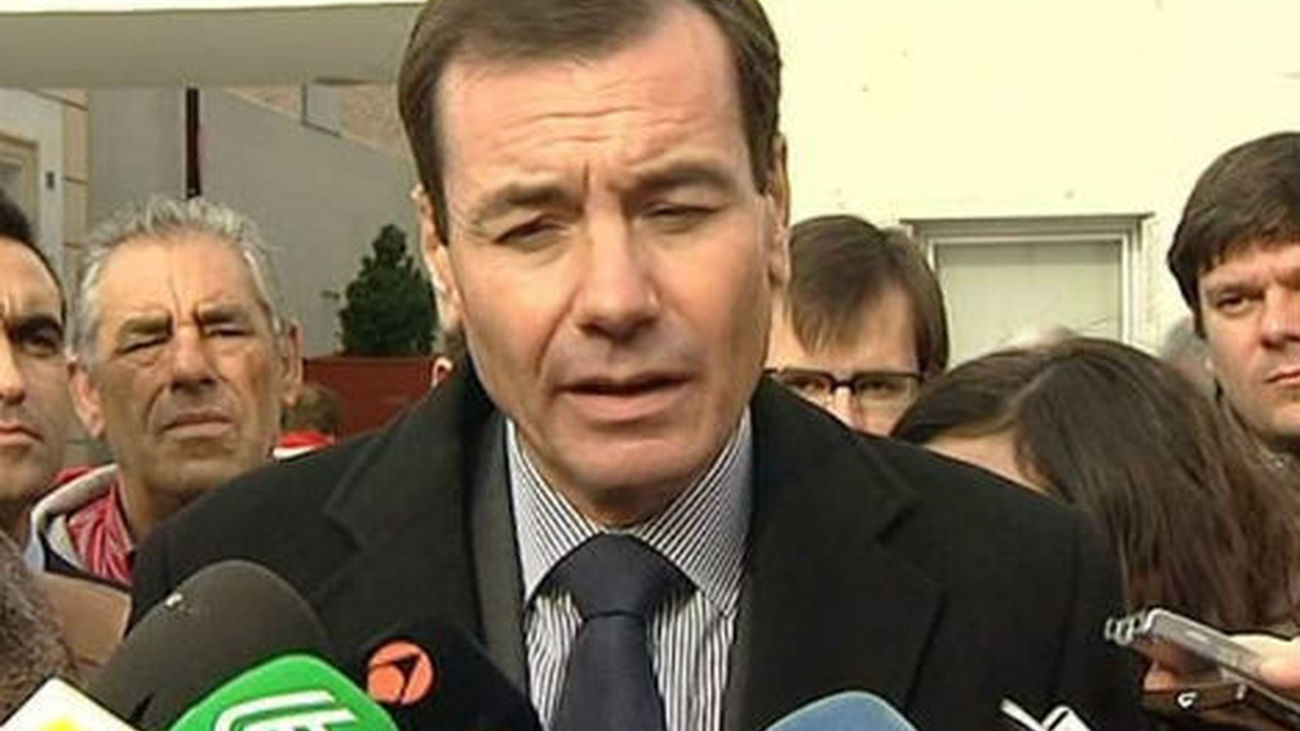 Tomás Gómez pide a la Comunidad que tome medidas para frenar los ERE