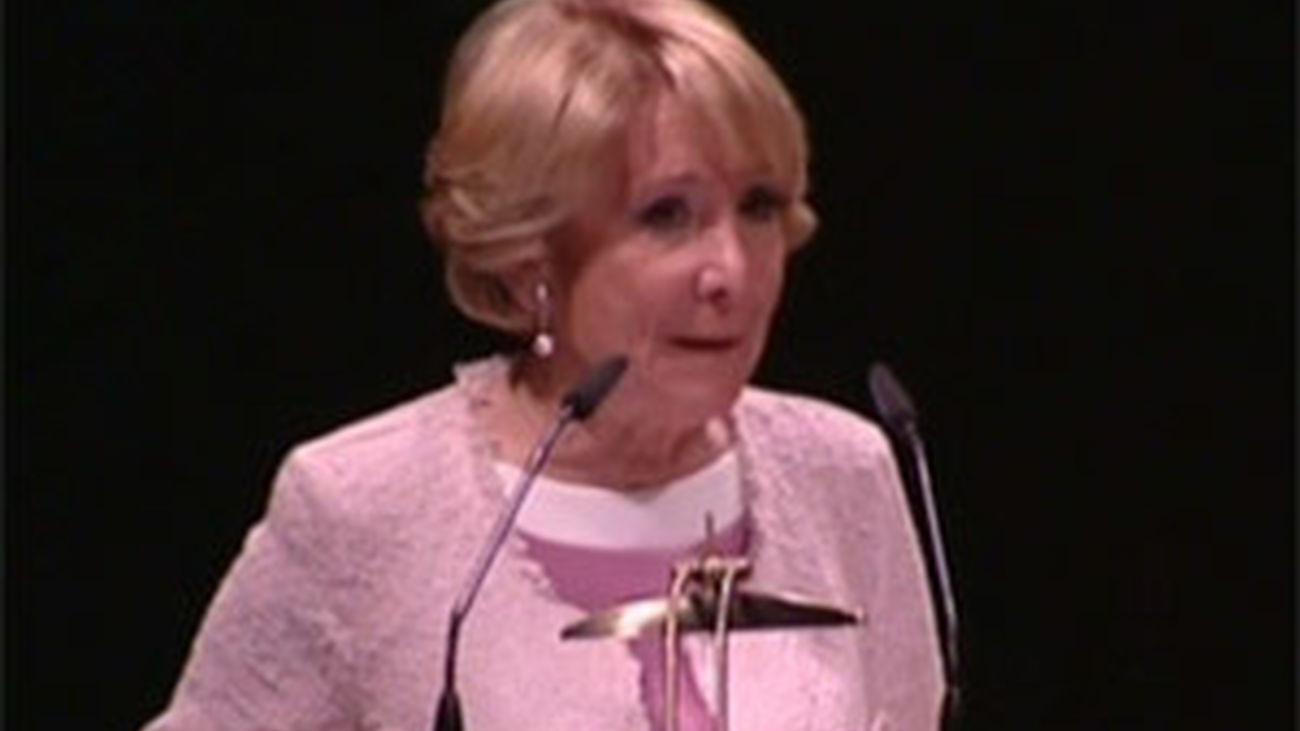 La presidenta del PP de Madrid, Esperanza Aguirre, apuesta por que los candidatos del PP a las elecciones de 2015 se nominen "c