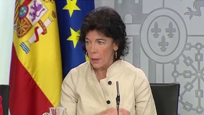 Celaá minimiza las revelaciones de Corinna porque son antiguas y no afectan a Felipe VI