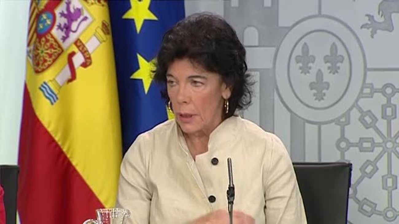 Celaá minimiza las revelaciones de Corinna porque son antiguas y no afectan a Felipe VI