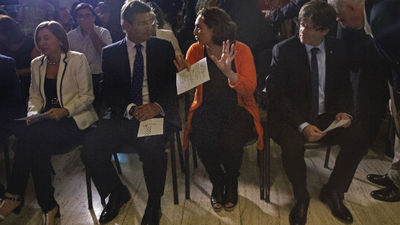 Acto interreligioso organizado por la Generalitat y el Ayuntamiento de la Ciudad Condal para pedir la paz