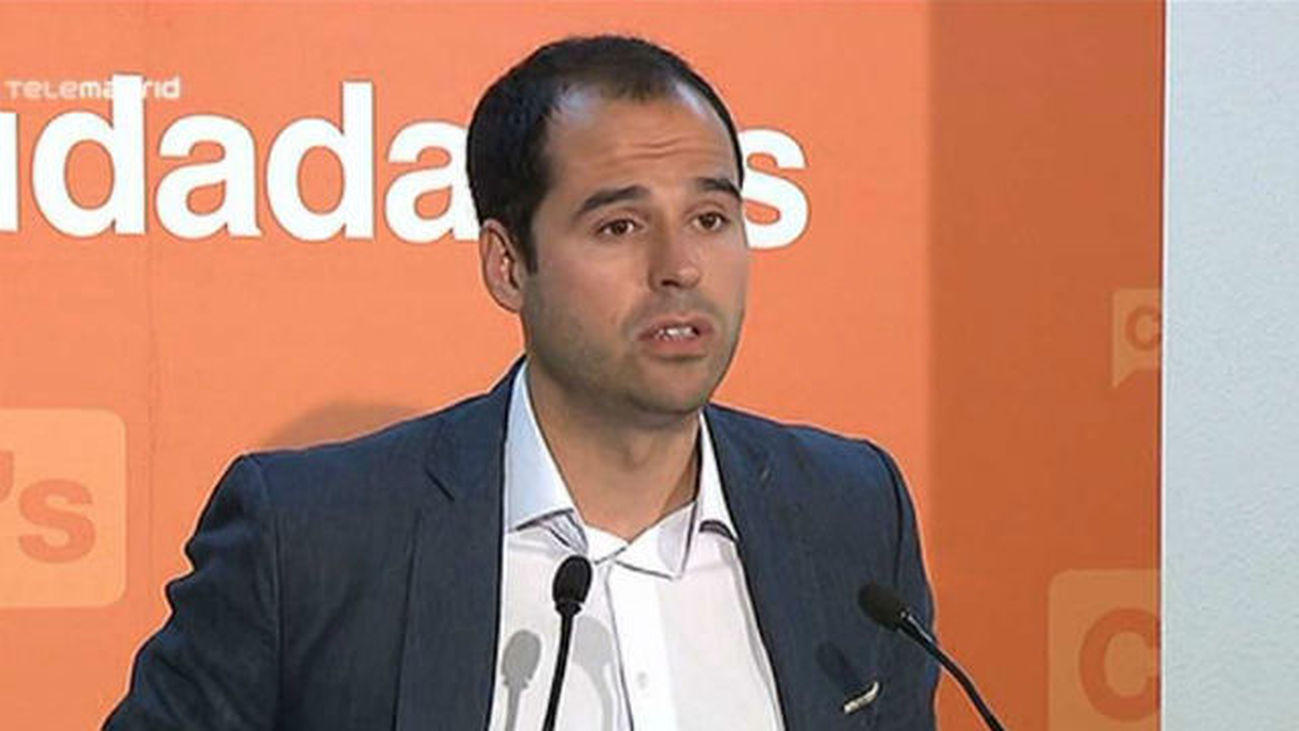 Aguado celebra la oferta de diálogo de Cifuentes "sin cordones sanitarios"