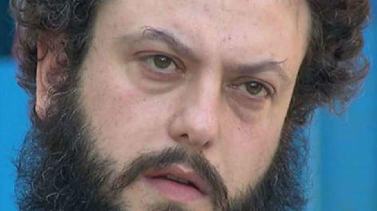 El concejal de Ahora Madrid, Guillermo Zapata, se da de baja en Podemos para no cotizar