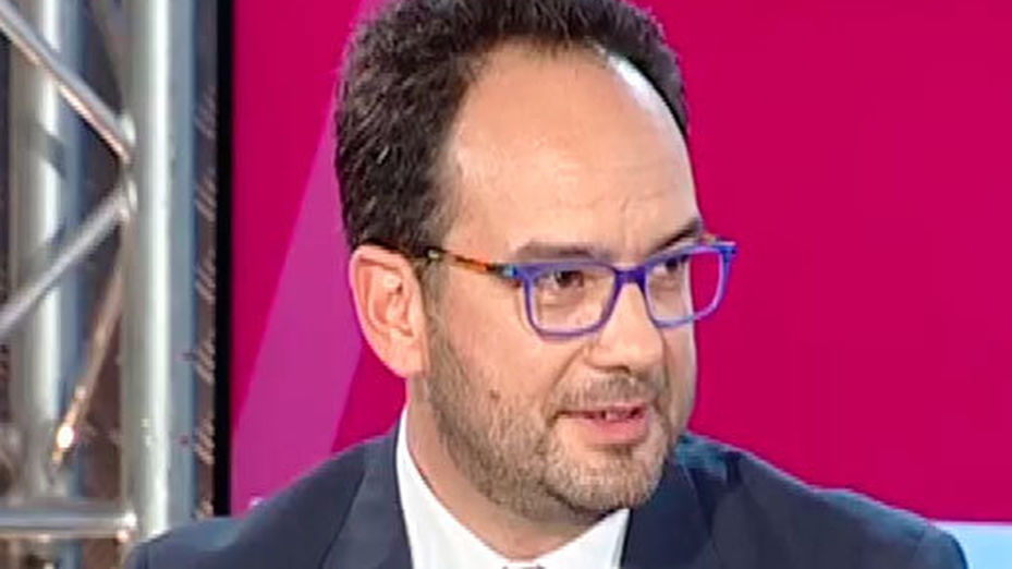 Antonio Hernando contactó con Ábalos para pedirle clientes para su consultora en Bruselas