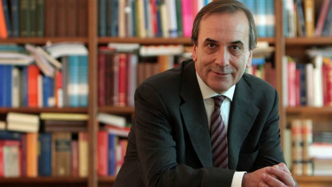 Antonio Hernando: "A todos los socialistas nos embarga una profunda tristeza por la muerte de 'Toño'