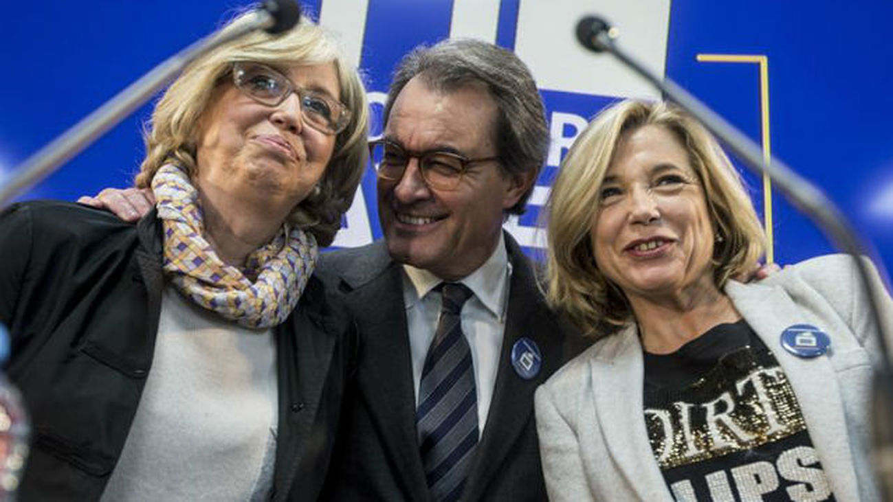 Artur Mas, Joana Ortega e Irene Rigau firman, las sentencias que les inhabilita para ser elegidos como cargos públicos