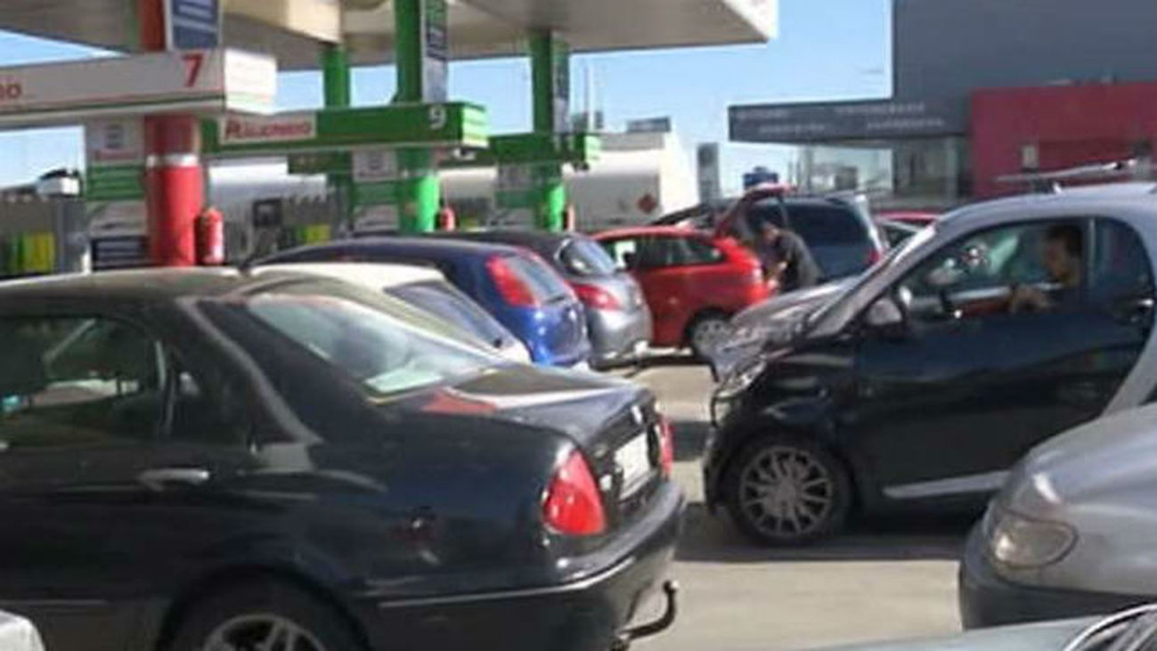 Aumentan los robos. Cada hora cuatro personas se dan a la fuga cuando repostan en una gasolinera