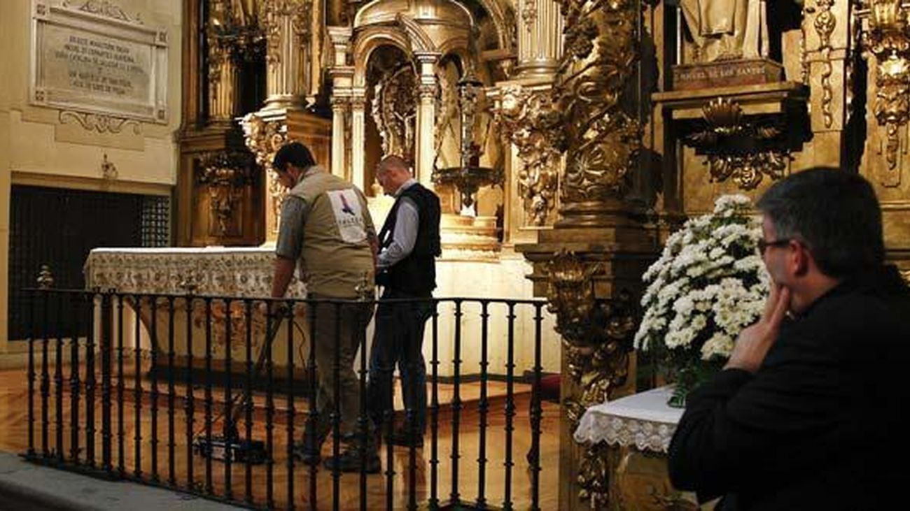 El Ayuntamiento investigará las momias del siglo XIX halladas en cripta de Cervantes