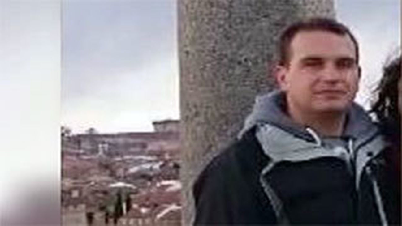 Botella concede la máxima distinción de Madrid al policía arrollado por el tren