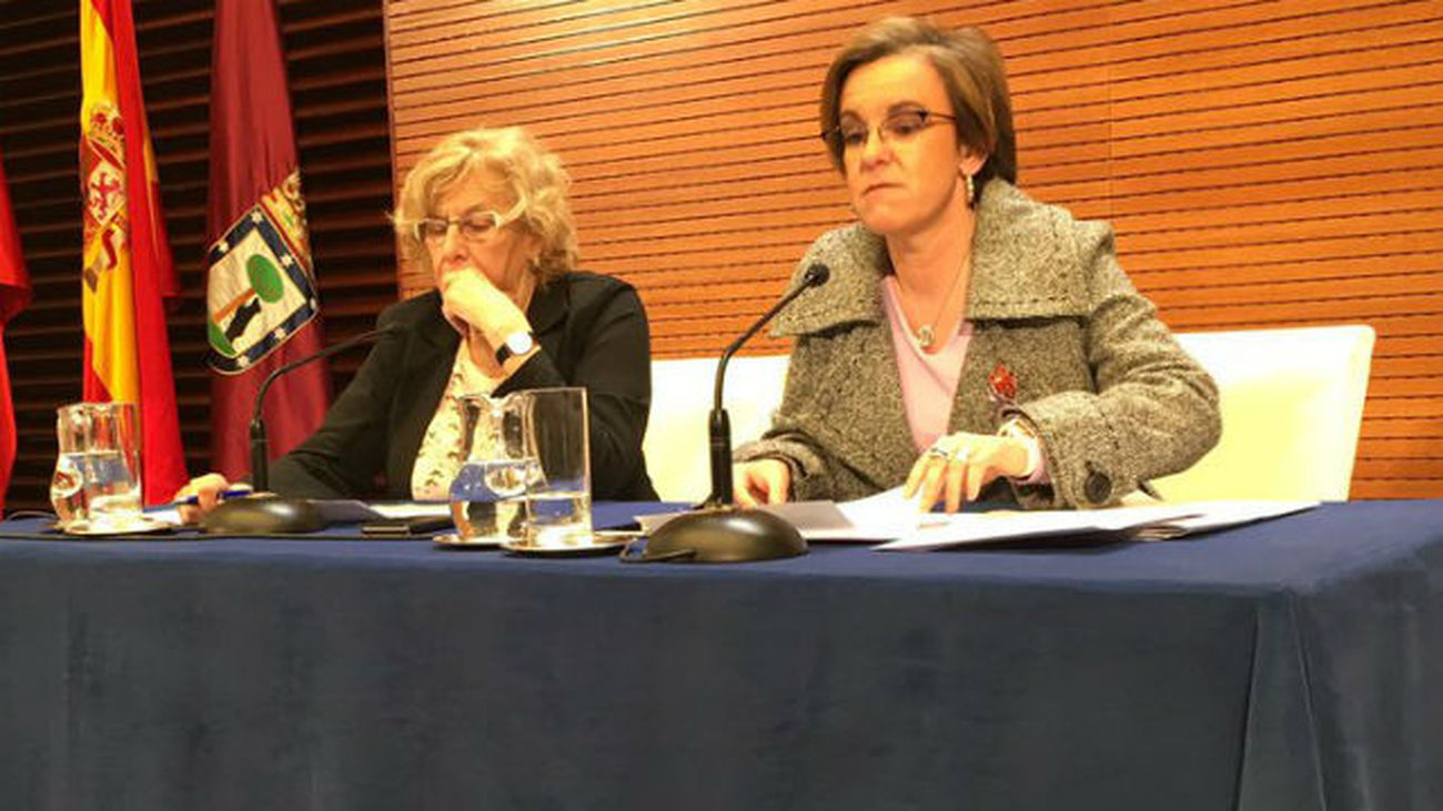 Carmena y PSOE presentan el pacto que pone fin a la prórroga presupuestaria