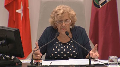 Carmena aborda el "flagelo de la corrupción", se pone "en la piel" del PP y remarca la "honradez" de su equipo