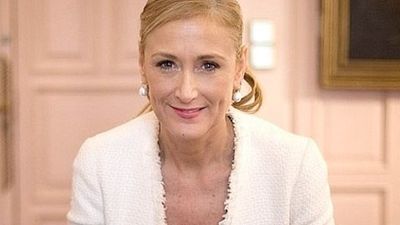 Cifuentes ampliará el abono joven hasta los 26 años y fijará una tarifa plana de 20 euros