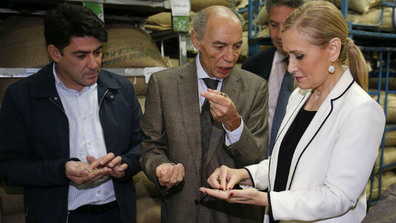 Cifuentes destaca el aumento del 33% en ayudas a las pymes agroalimentarias