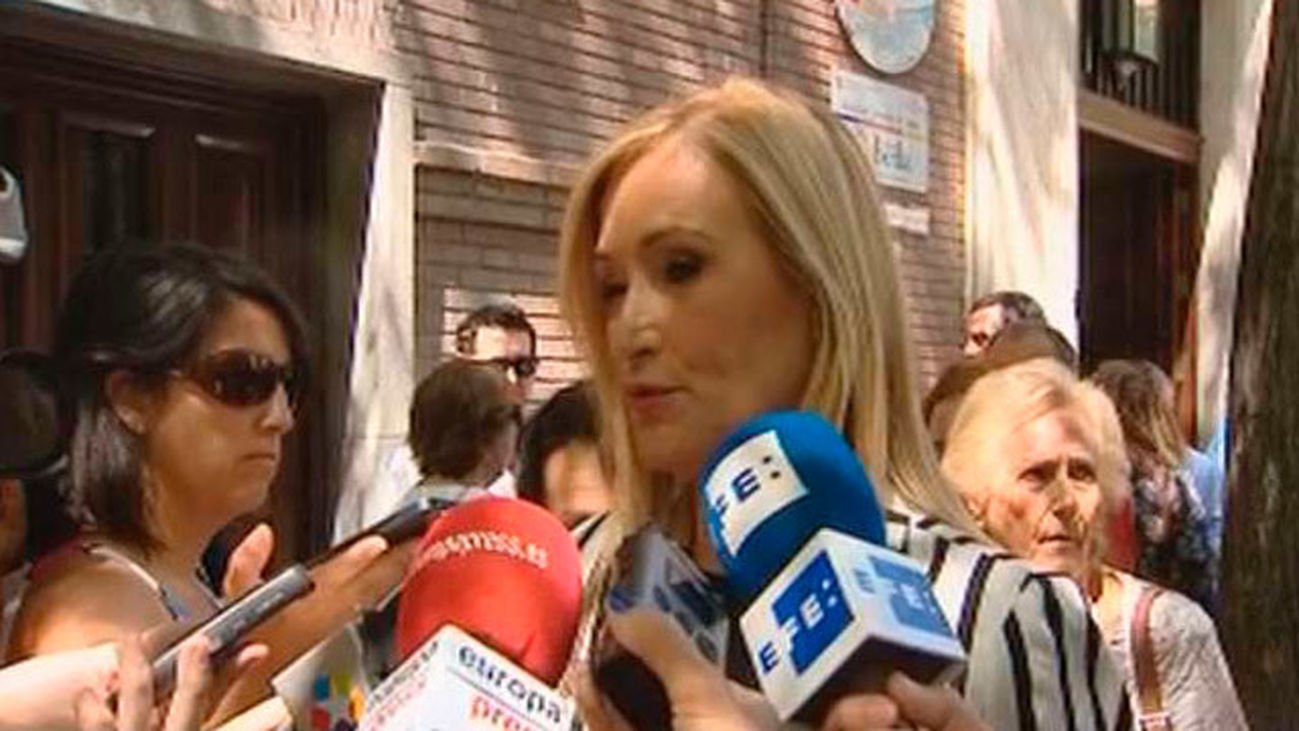 Cifuentes no pedirá el acta al exalcalde de Móstoles hasta que el juez no le investigue formalmente