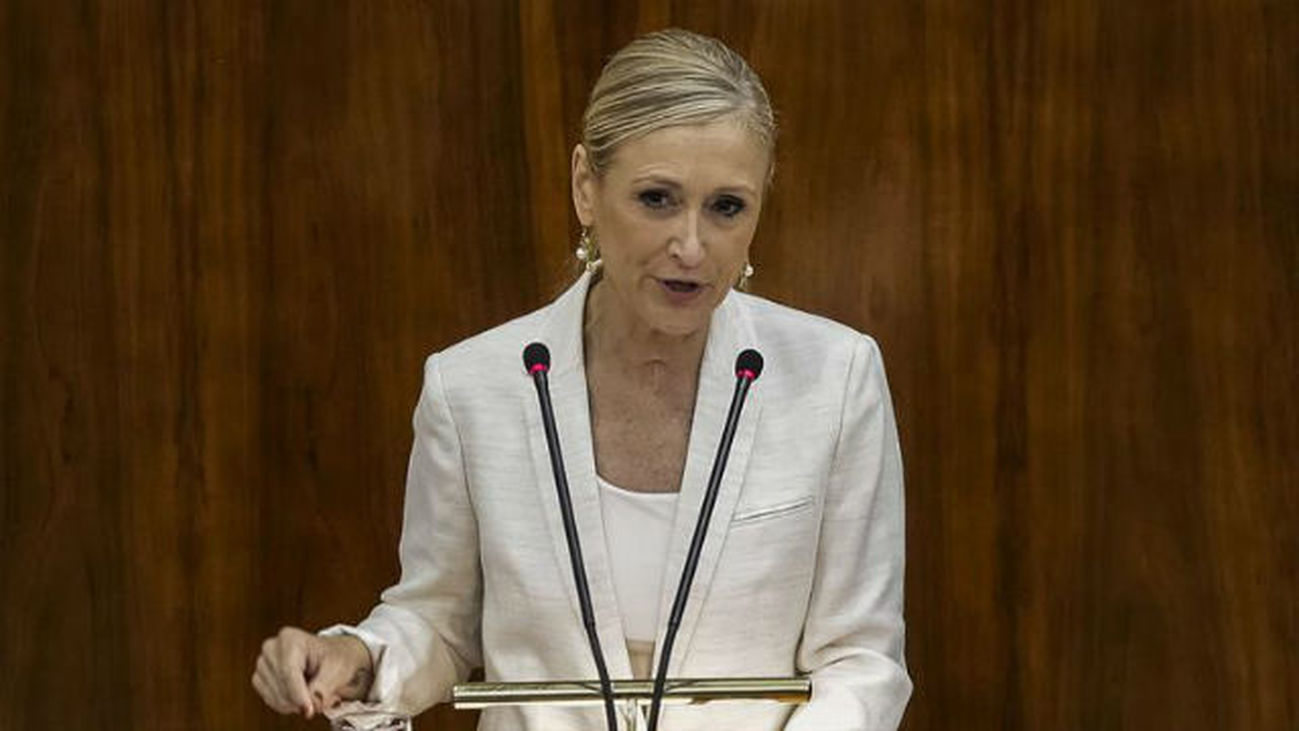 Cifuentes, investida presidenta de Madrid con los votos de PP y Ciudadanos