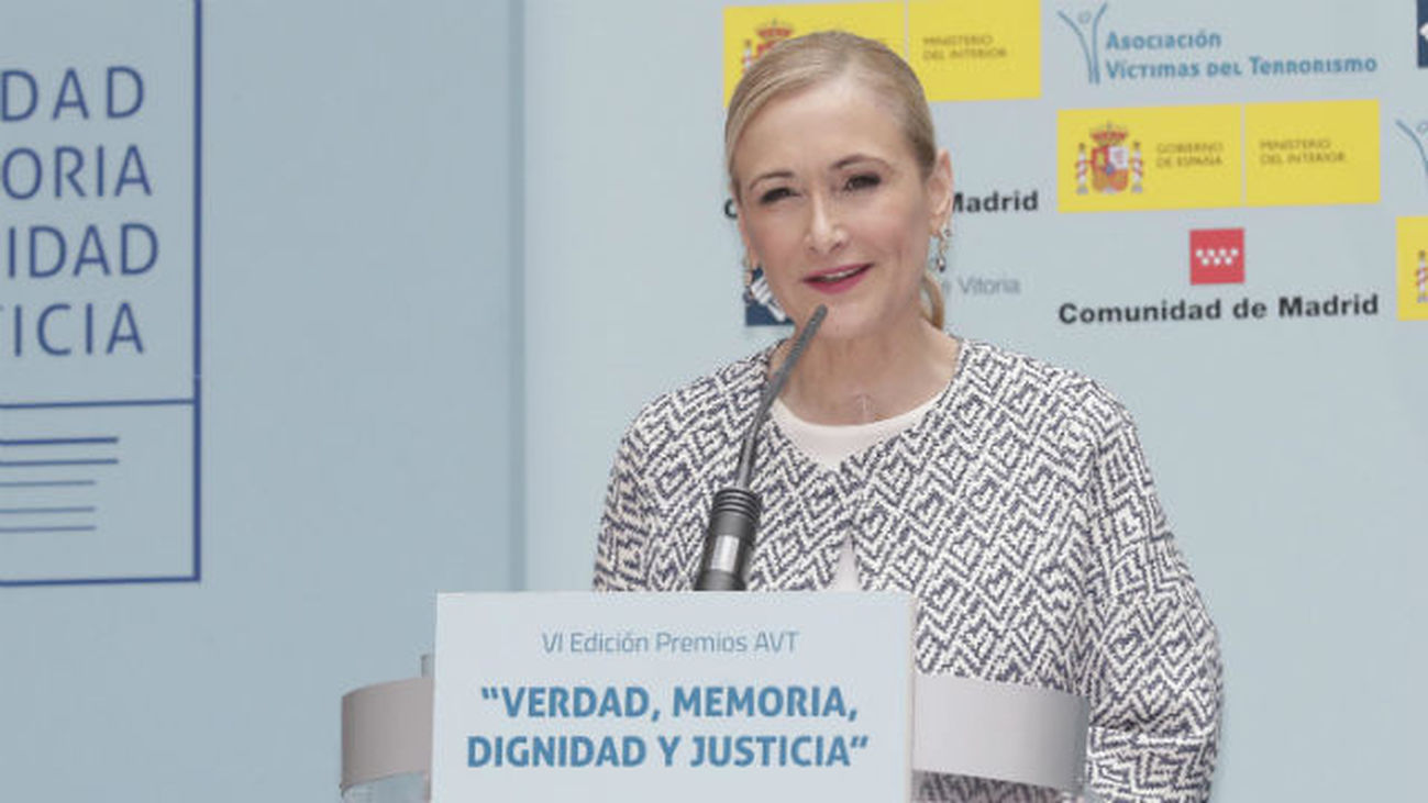 Cifuentes reivindica “memoria, dignidad y justicia” para las víctimas del terrorismo