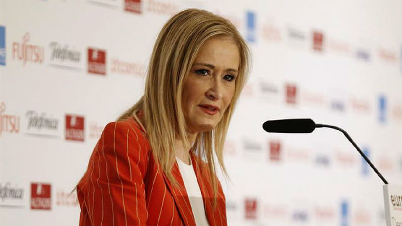 Cifuentes reivindica un año "ganado al radicalismo" en el aniversario del 24M
