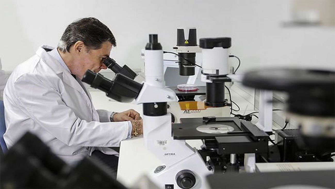 La Comunidad de Madrid estrena un edificio de nueve plantas para investigación médica en el Hospital La Paz