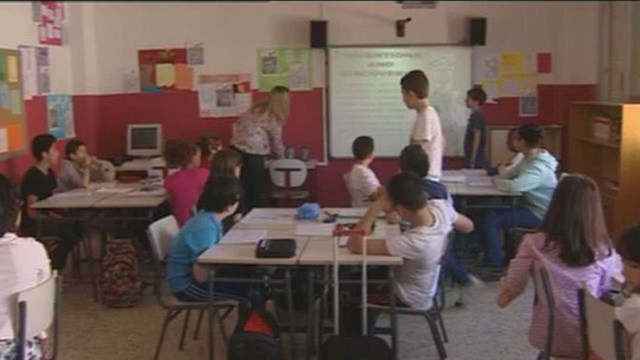 La Comunidad aprueba la convocatoria de 1.400 plazas para maestros de todas las especialidades