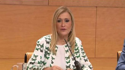 Comunidad y sindicatos negocian un acuerdo para la contratación de 2.800 profesores hasta 2021