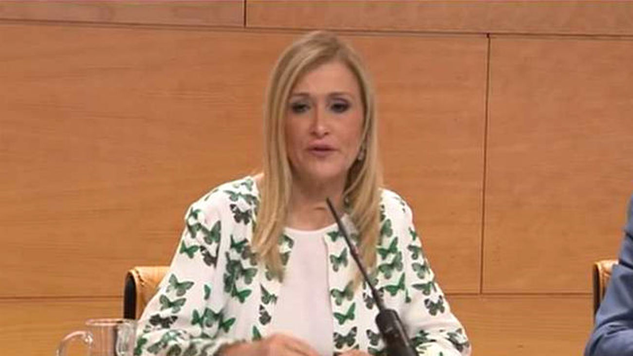 Comunidad y sindicatos negocian un acuerdo para la contratación de 2.800 profesores hasta 2021