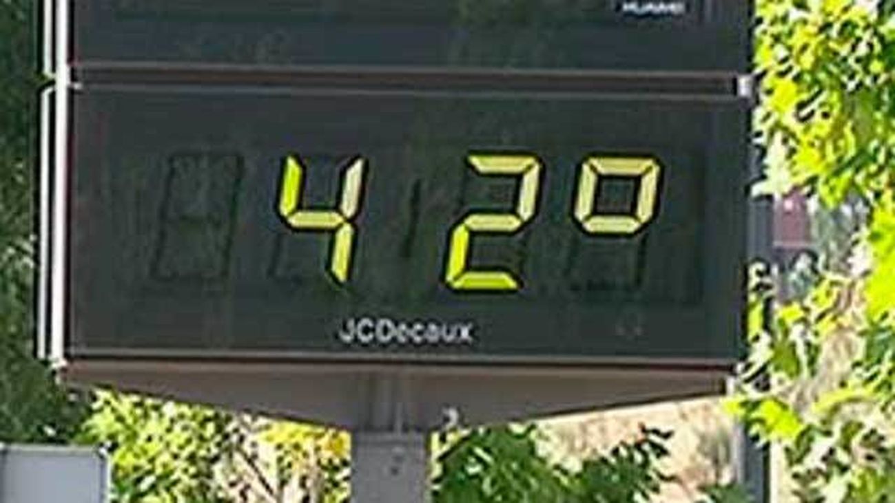 La Consejería de Sanidad activa el plan por ola de calor