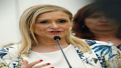 Cristina Cifuentes habla de la futura Ley de Ordenación Farmacéutica