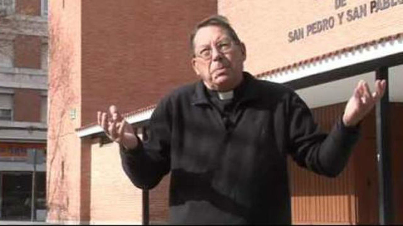 Dan una paliza a un párroco de 77 años en Coslada para robarle