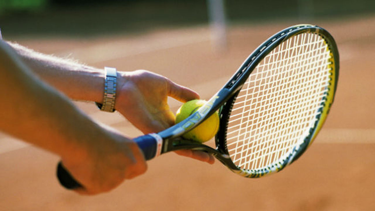Detenidas 34 personas, siete de ellos tenistas, por amañar torneos de tenis