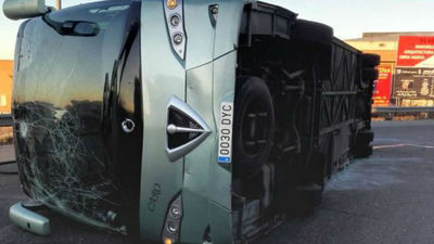 Detenido el conductor del autobús escolar volcado en Fuenlabrada tras dar positivo por cocaína