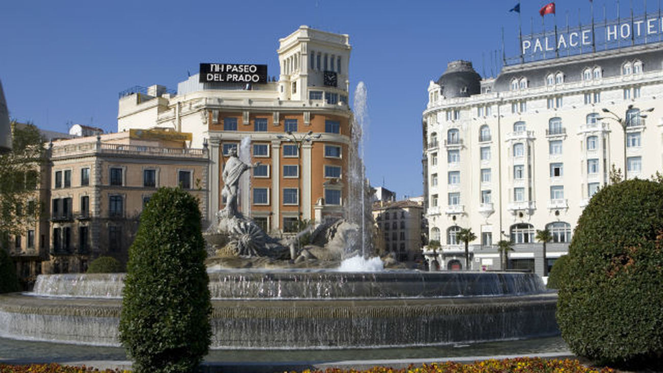 Detenido por dormir en 13 hoteles de lujo de Madrid y marcharse haciendo un 'sinpa'